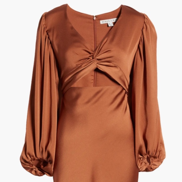 Shona Joy Twist Front Long Sleeve Cocktail Dress - Picture 7 of 10